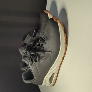 Uno - Stand on Air Sketchers Runners/Sneakers